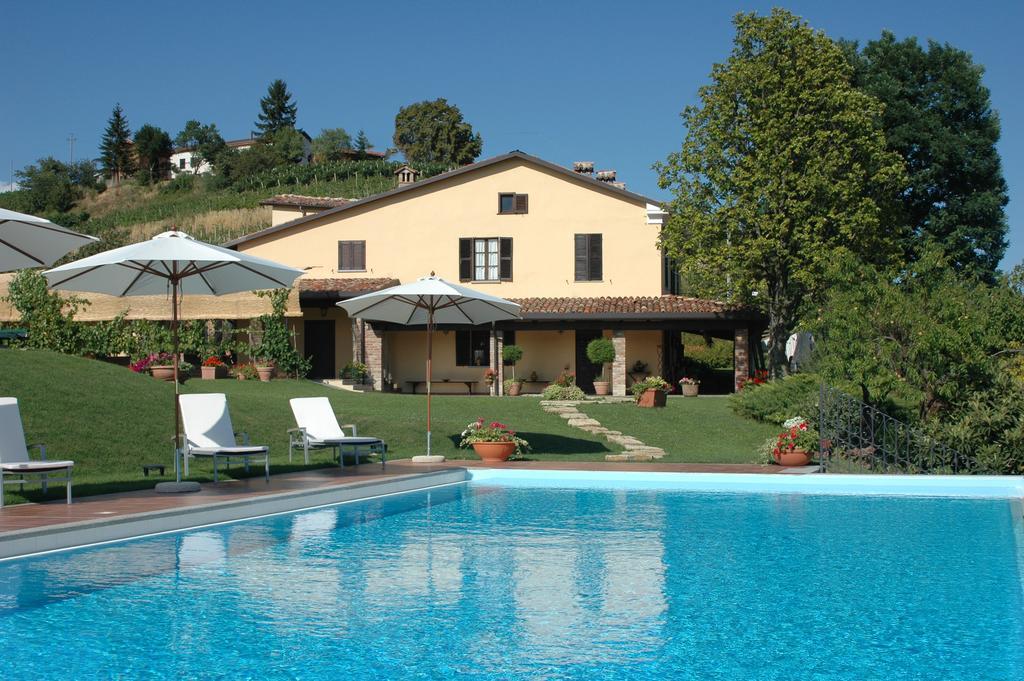 Aparthotel La Maragliana à Castel Rocchero Extérieur photo