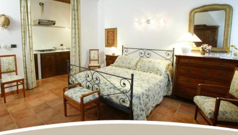 Aparthotel La Maragliana à Castel Rocchero Extérieur photo