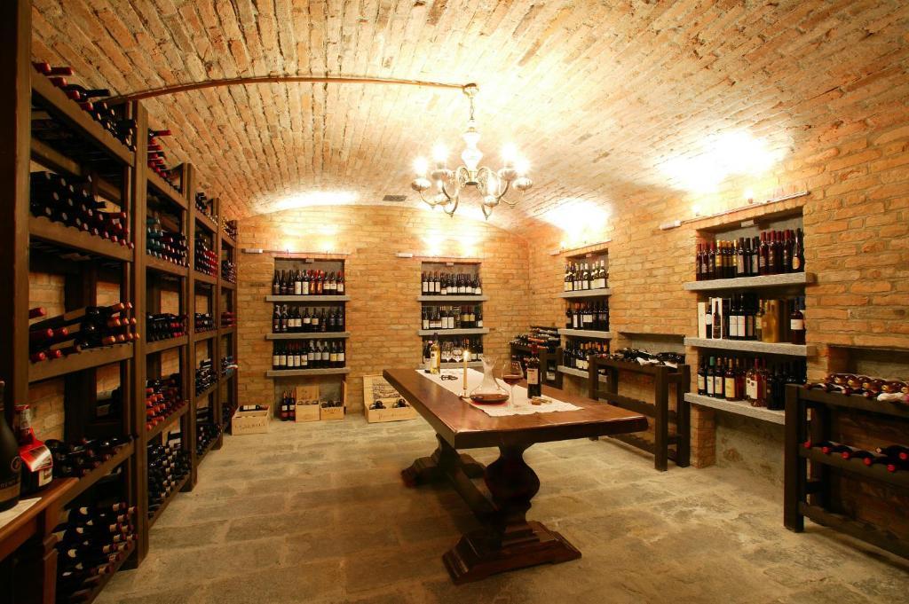 Aparthotel La Maragliana à Castel Rocchero Extérieur photo