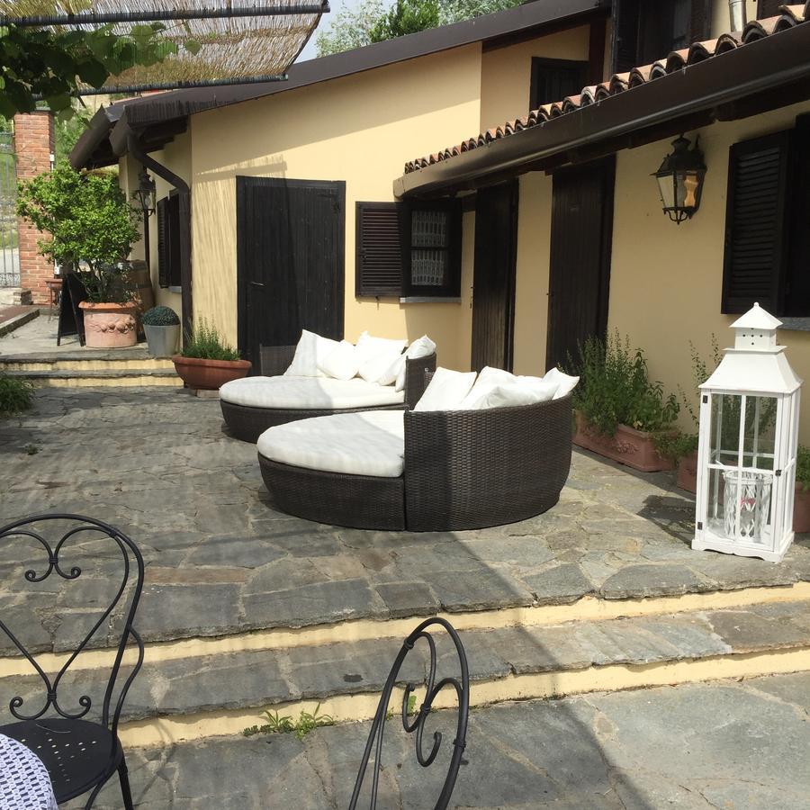 Aparthotel La Maragliana à Castel Rocchero Extérieur photo