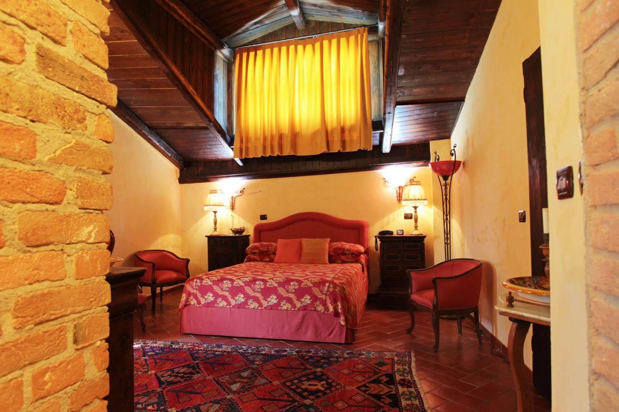 Aparthotel La Maragliana à Castel Rocchero Extérieur photo
