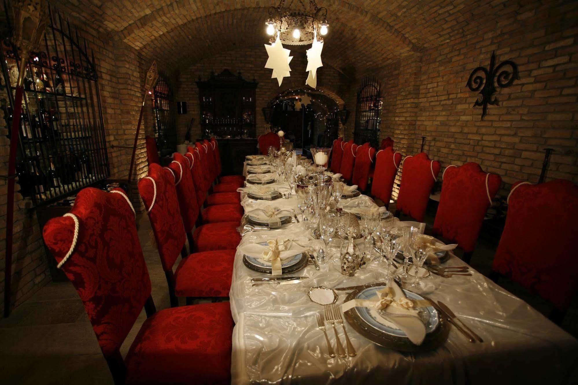 Aparthotel La Maragliana à Castel Rocchero Extérieur photo