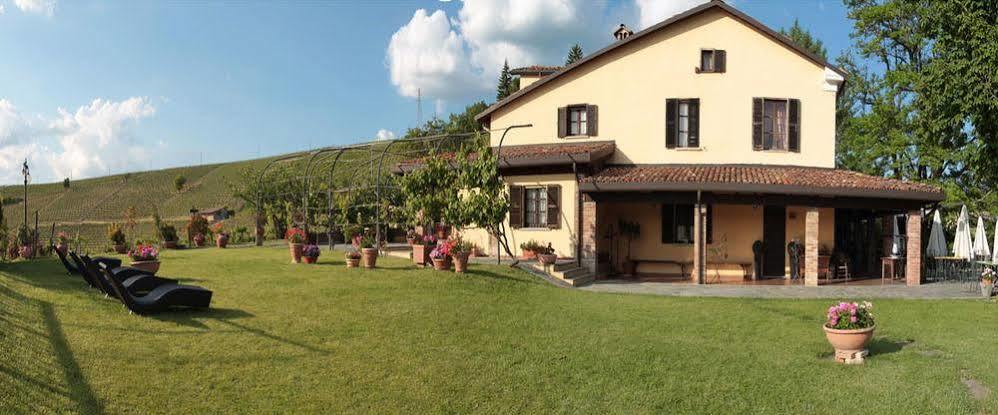 Aparthotel La Maragliana à Castel Rocchero Extérieur photo
